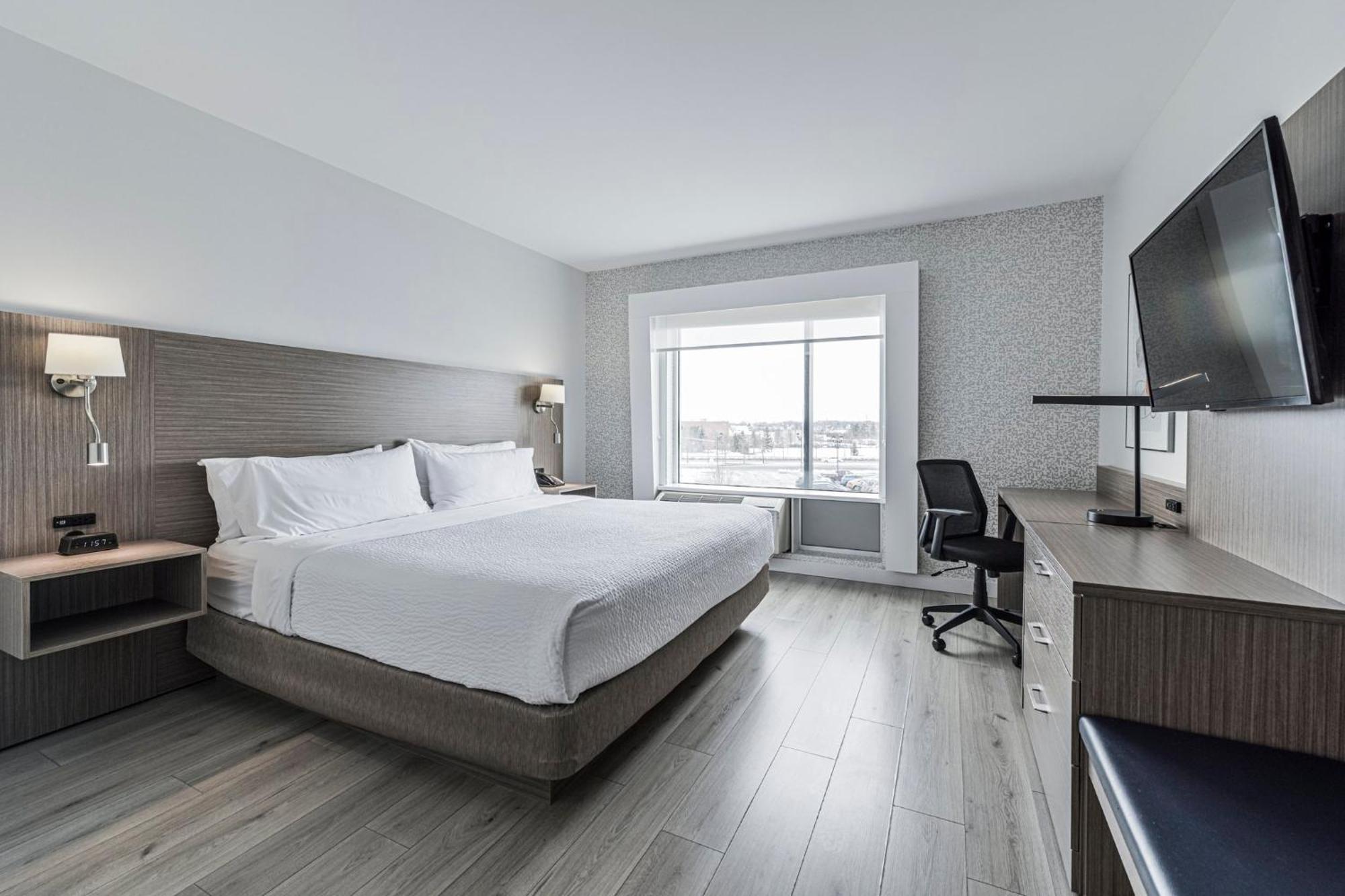 Holiday Inn Express Hotel & Suites Saint - Hyacinthe By Ihg Exterior foto