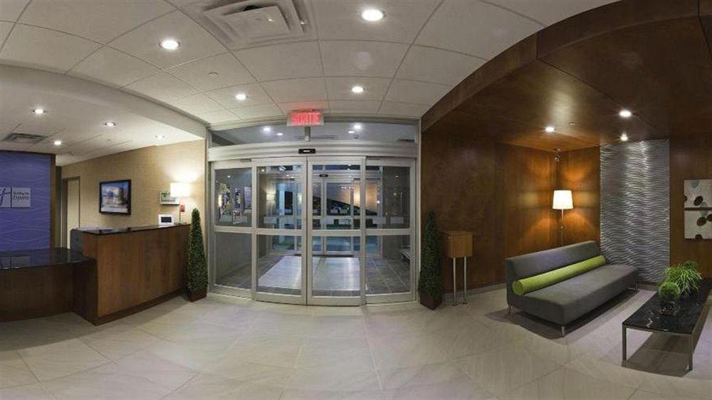 Holiday Inn Express Hotel & Suites Saint - Hyacinthe By Ihg Exterior foto